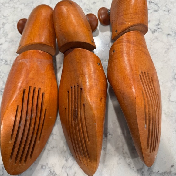 Florsheim Wooden Shoe Trees - Picture 3 of 3